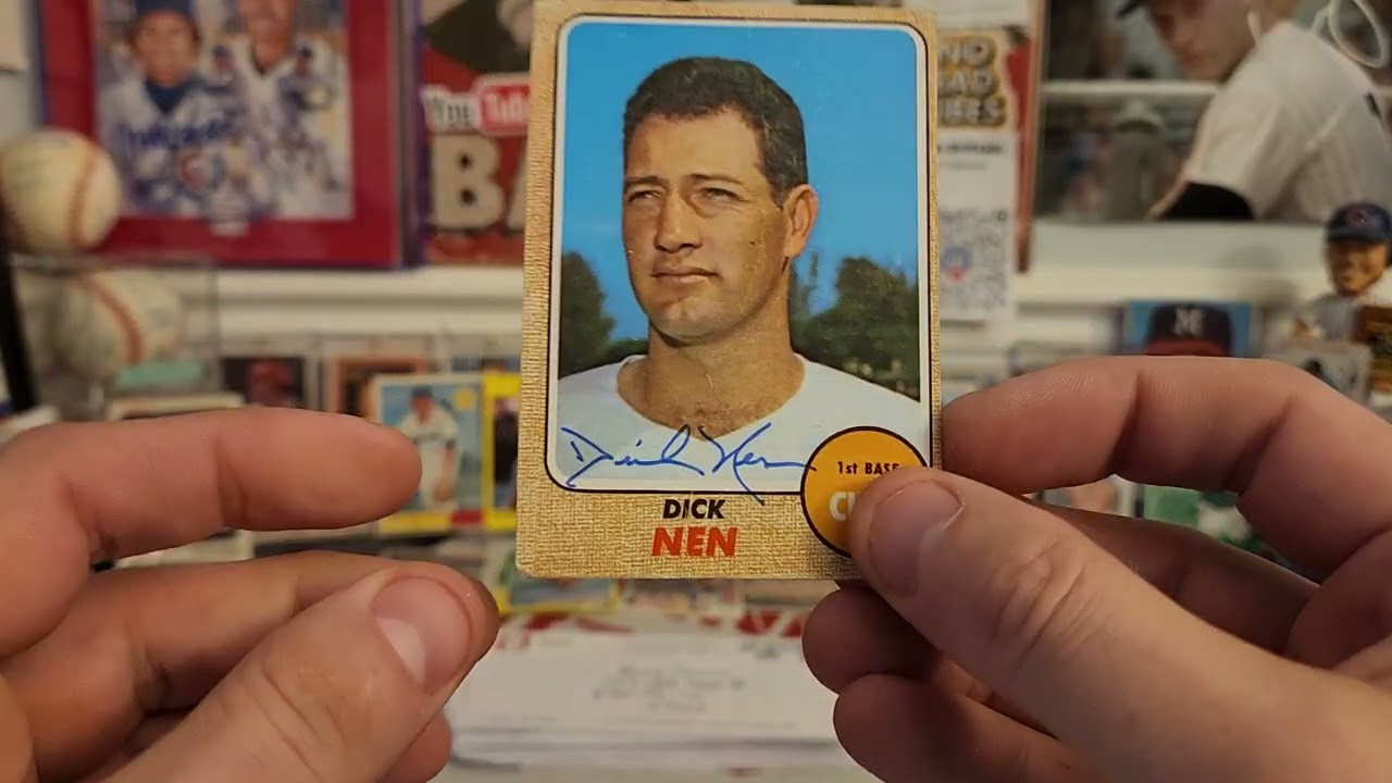 Итоги года: прибыль от продаж за последние 12 месяцев, автографы спортсменов.