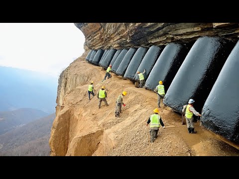 الصين تبني سرا في أعماق الجبال على ارتفاع 2000 متر ما فعلوه يفوق الخيال