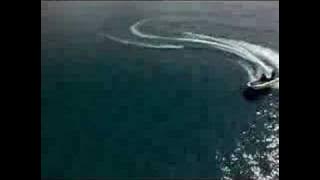 Download lagu New Suzuki SX4 TVC 'Alter Ego'