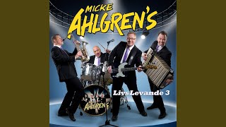 Video thumbnail of "Micke Ahlgrens - Så många barn"