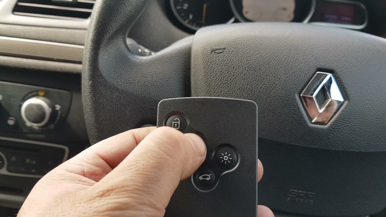 Renault Megane 3 key card fault and programming using Halkyard tech