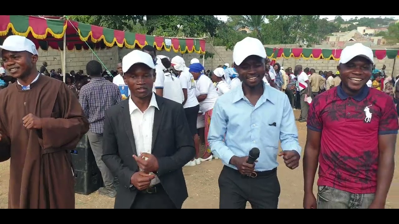 INIZIO GIUBILEO E ORDINAZIONE SACERDOTALE - CHEMCHEM BUNIA CONGO - festa - I - (3)