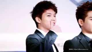 [Fancam] 130307 - Korean Parliament Award Ceremony - Woohyun focus (1)
