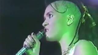 I Want Candy - Bow Wow Wow Live 1982 chords