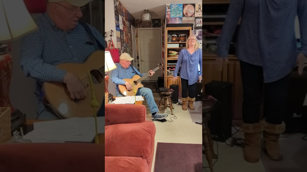 Sandee sings Mr Sandman