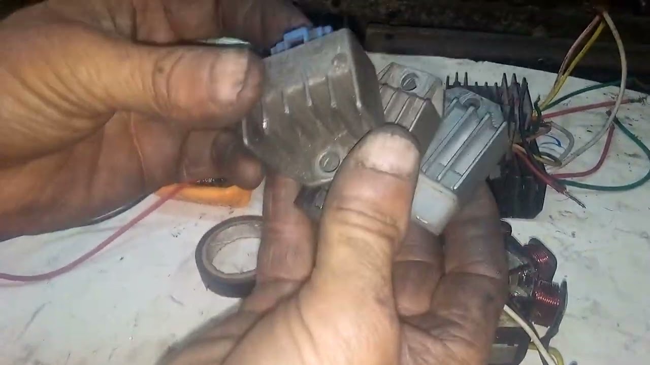 توضيح حول شاحنة الباطري. régulateur scooter