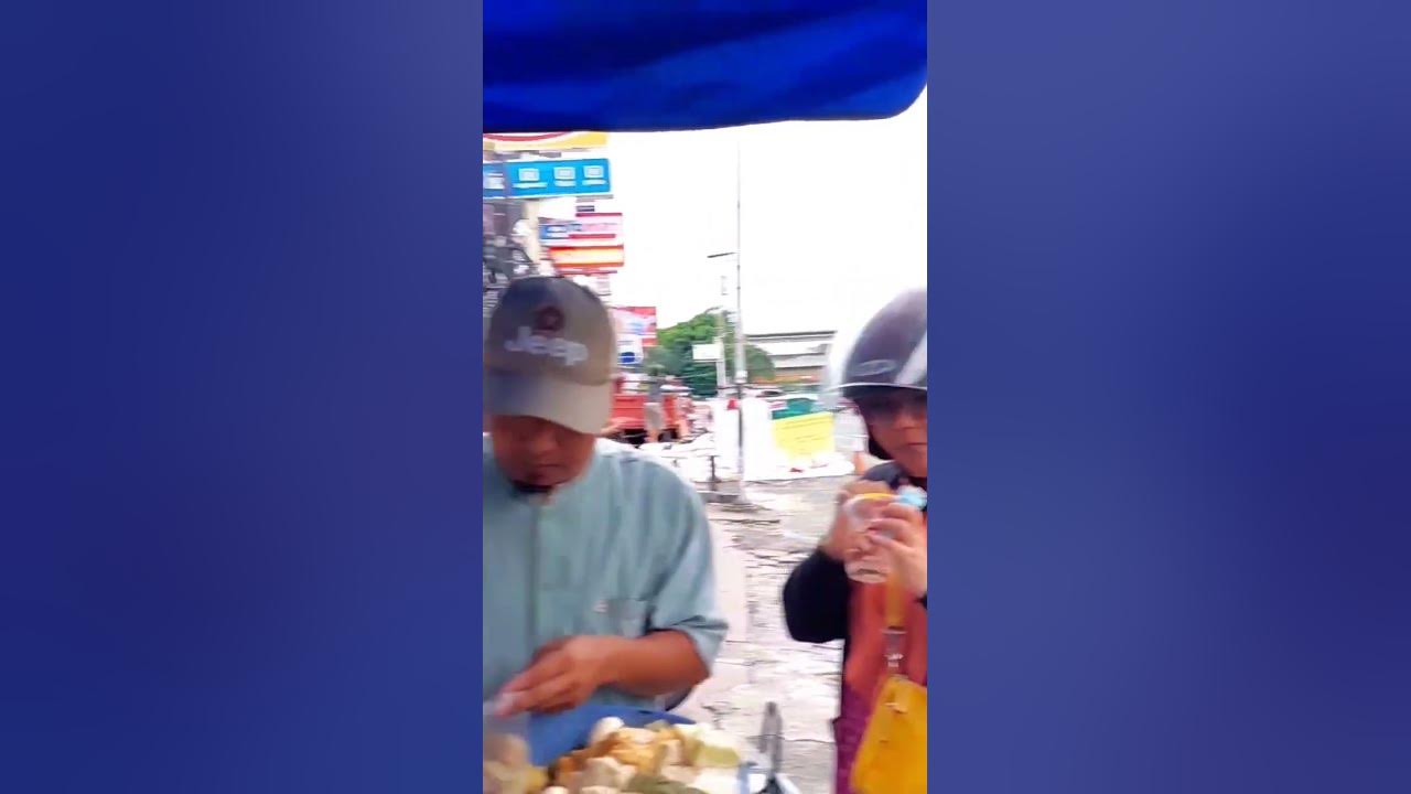 SIOMAY IKAN TENGGIRI YANG ABANG NYA BELOM DATANG UDH PADA NGANTRIIIII...