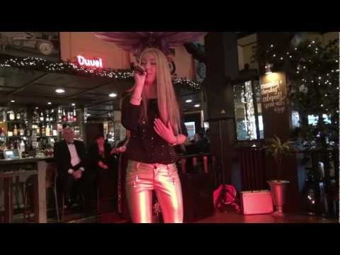 CLOWN - Emeli Sandé (LIVE performance by Karlijn Verhagen)