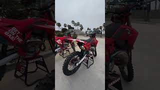 California dreaming with the MC 125 and MC 450F. 🌴#GASGAS #GetOnTheGas #Motocross #2Stroke #4Stroke