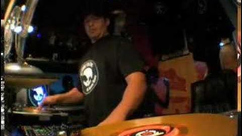 Innovative Synth Scratching- 1st of its kind...