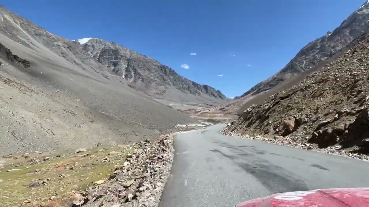 Ramesh Tahlan 59 Passes Baralacha La ahead IMG 1212