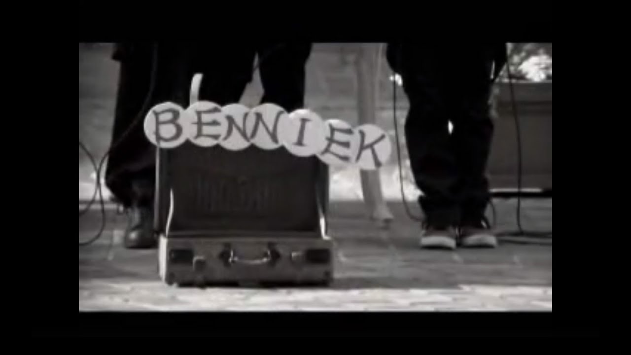 BENNIE K - モノクローム accordi