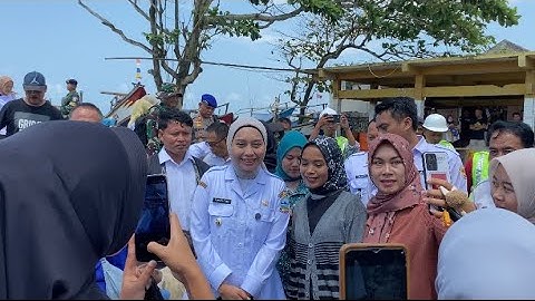 Ibu Putri Karlina, wakil bupati Garut
