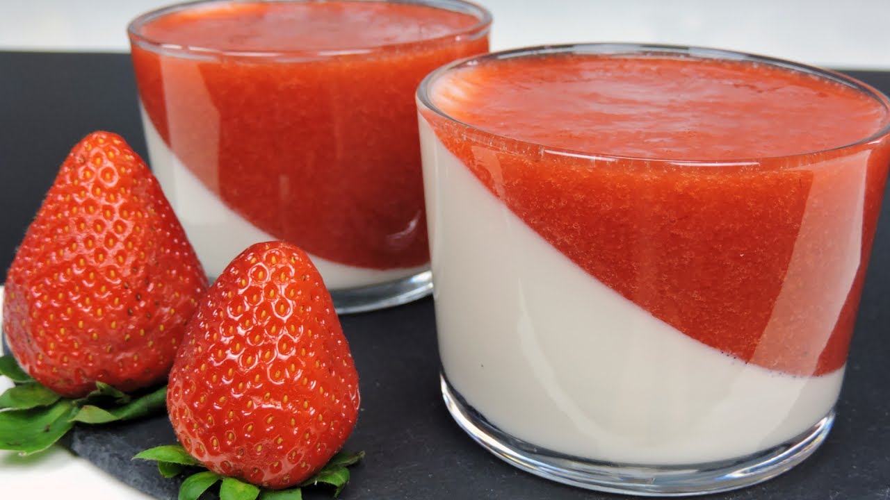 Panacota con salsa de fresas (Panna Cotta)