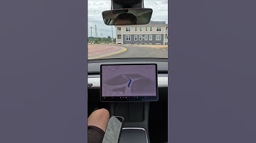 🥲roundabout fail🛑 #shorts  #elonmusk  #fsd #fsdbeta #autopilot #magic #Tesla #cybertruck
