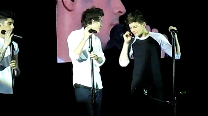 One direction Last first kiss cardiff 3/3/2013 Lar...