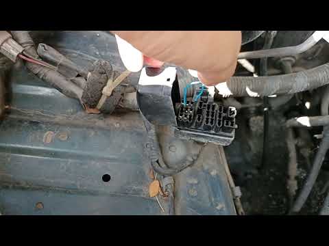 how to read the CHECK ENGINE LIGHT CODES (obd1) in TOYOTA