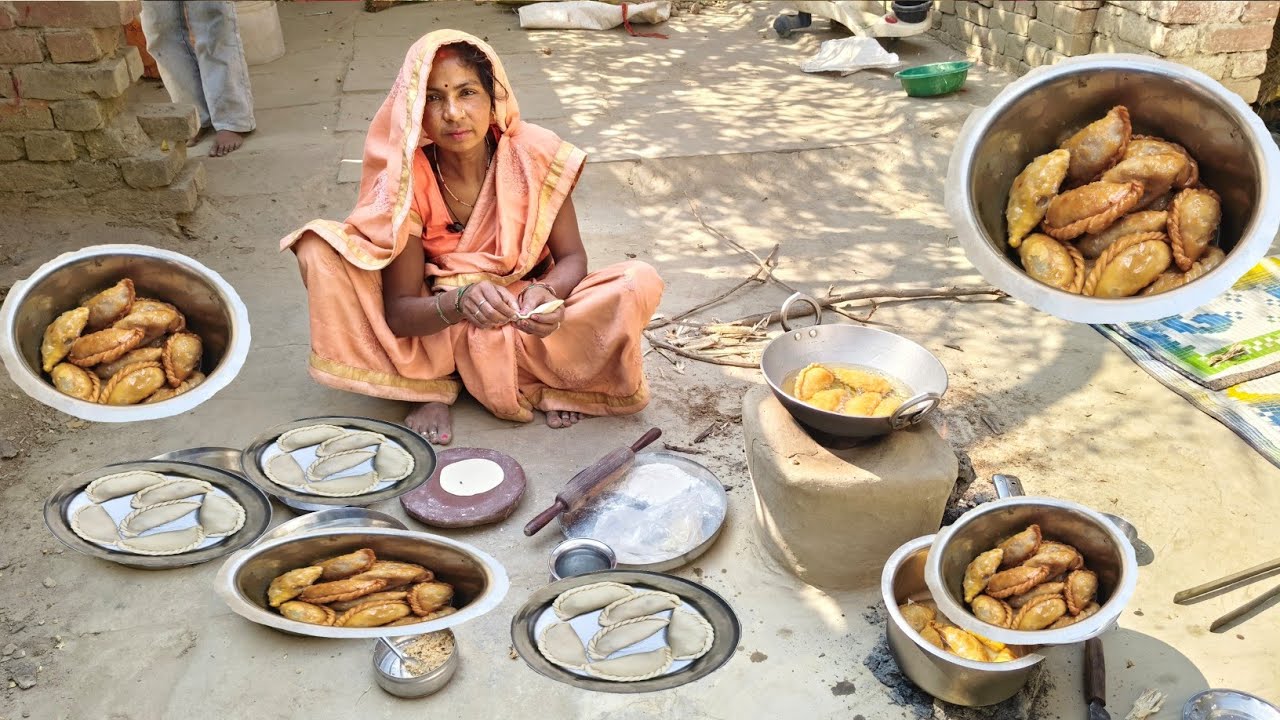 होली स्पेशल में मावा और मूंगफली से बनाएं चासनी वाली गुजिया ||Gujiya Recipe ||