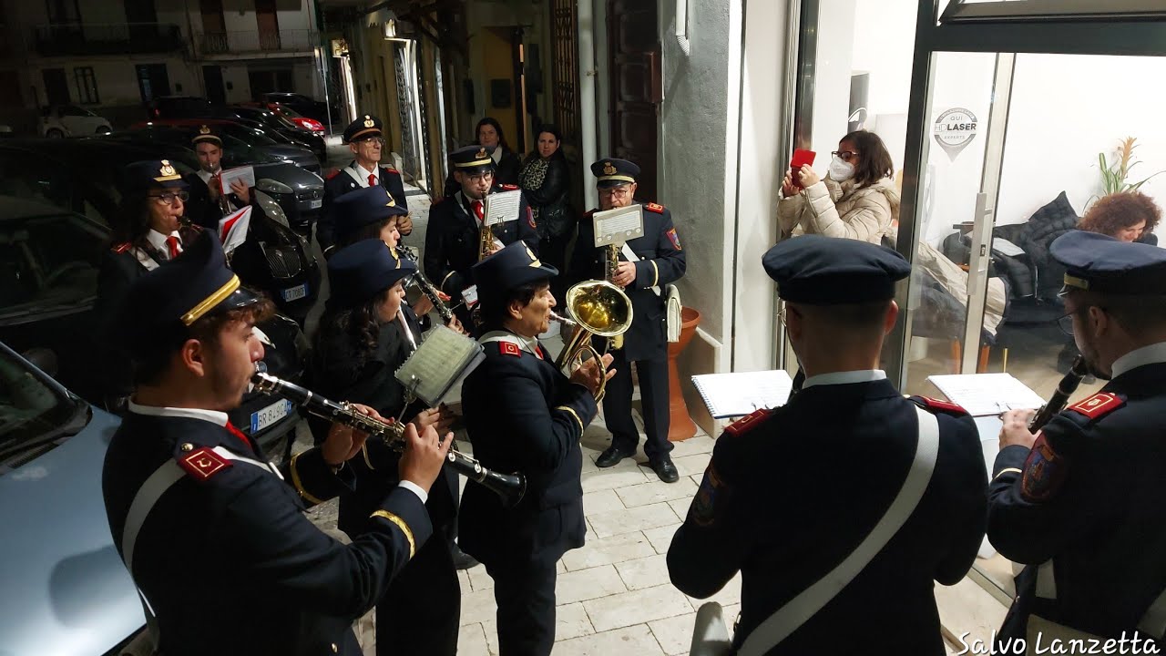 (CAPACI) - BREVE ESIBIZIONE DELLA BANDA MUSICALE DI CAPACI IN ONORE DI SANTA CECILIA (4K) 22/11/2022