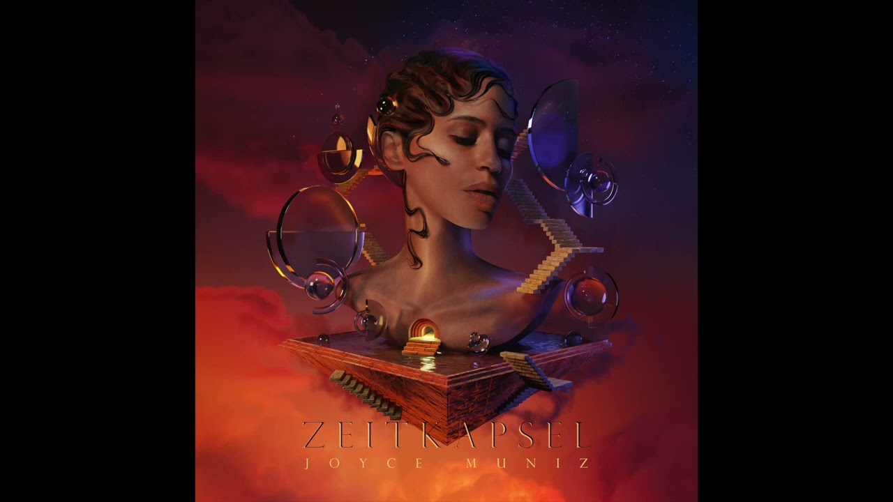 Joyce Muniz - Beaming Circus