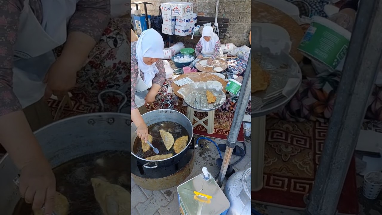 УЛИЧНАЯ еда 🇹🇷 #gözleme #streetfood #yemek #yemektarifleri #lezzet #lezzetli #lezzetliyemekler УЛИЧНАЯ еда 🇹🇷 #gözleme #streetfood #yemek #yemektarifleri #lezzet #lezzetli #lezzetliyemekler