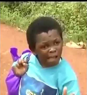 paw paw now in charge of his father's shop .... very funny -Nigerians comedy skits!