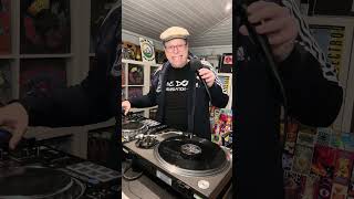 Come check out my controversial “Deep Dive” in to this track from 1991 #housemusic #90srave #dj