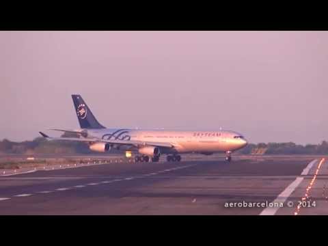 В Аэропорту Барселоны (Испания) чудом не столкнулись два самолета [HD]