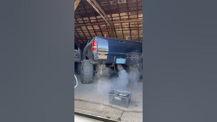 12 valve Cummins cold start, first start of the year. #shorts #short #shortvideo #cummins #diesel