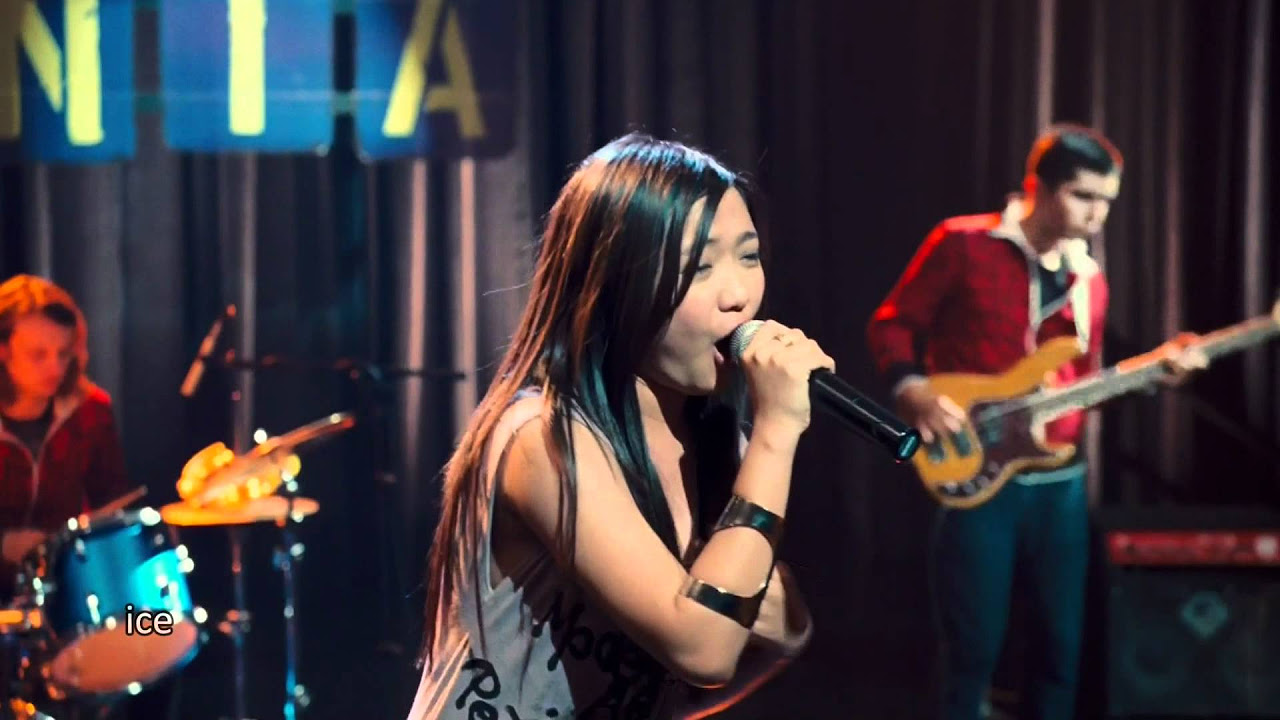 Charice in Alvin and the Chipmunks  The Squeakquel Movie 2009