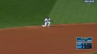 NLCS Gm1: Russell makes a nice shoestring catch