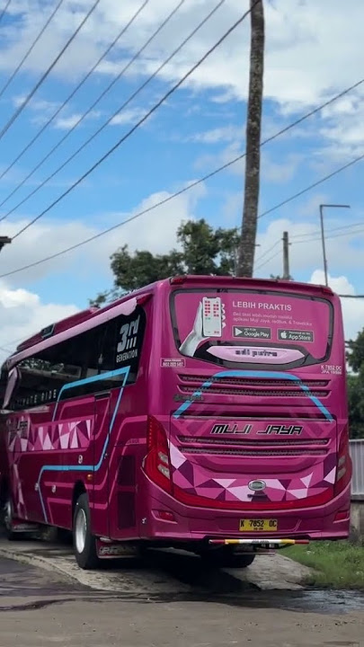 Cinematic Garasi Bus Muji Jaya. bis ee mbois #automobile #fyp #beranda #fypyoutube #busmania