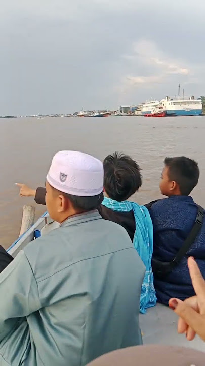 pelabuhan tri Sakti Banjarmasin) perjalanan menuju makam SULTAN SURIANSYAH PART 51