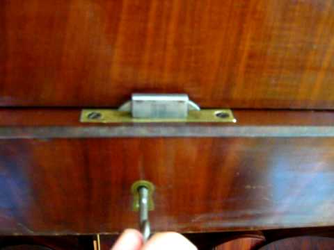 Yamaha Vertical Piano Lock Key