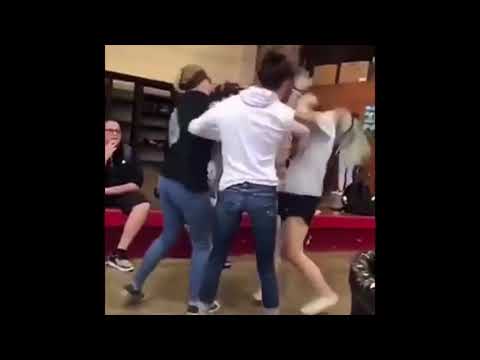 girl-gets-knocked-out-in-school-fight-(funny-edit)