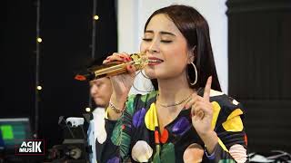 Terpikat Tergoda - Ayu Octavia (dangdut murni)