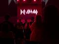 Así fue la listening session de  'Pyromania' de @defleppard con @amazonmusic #DefLeppard