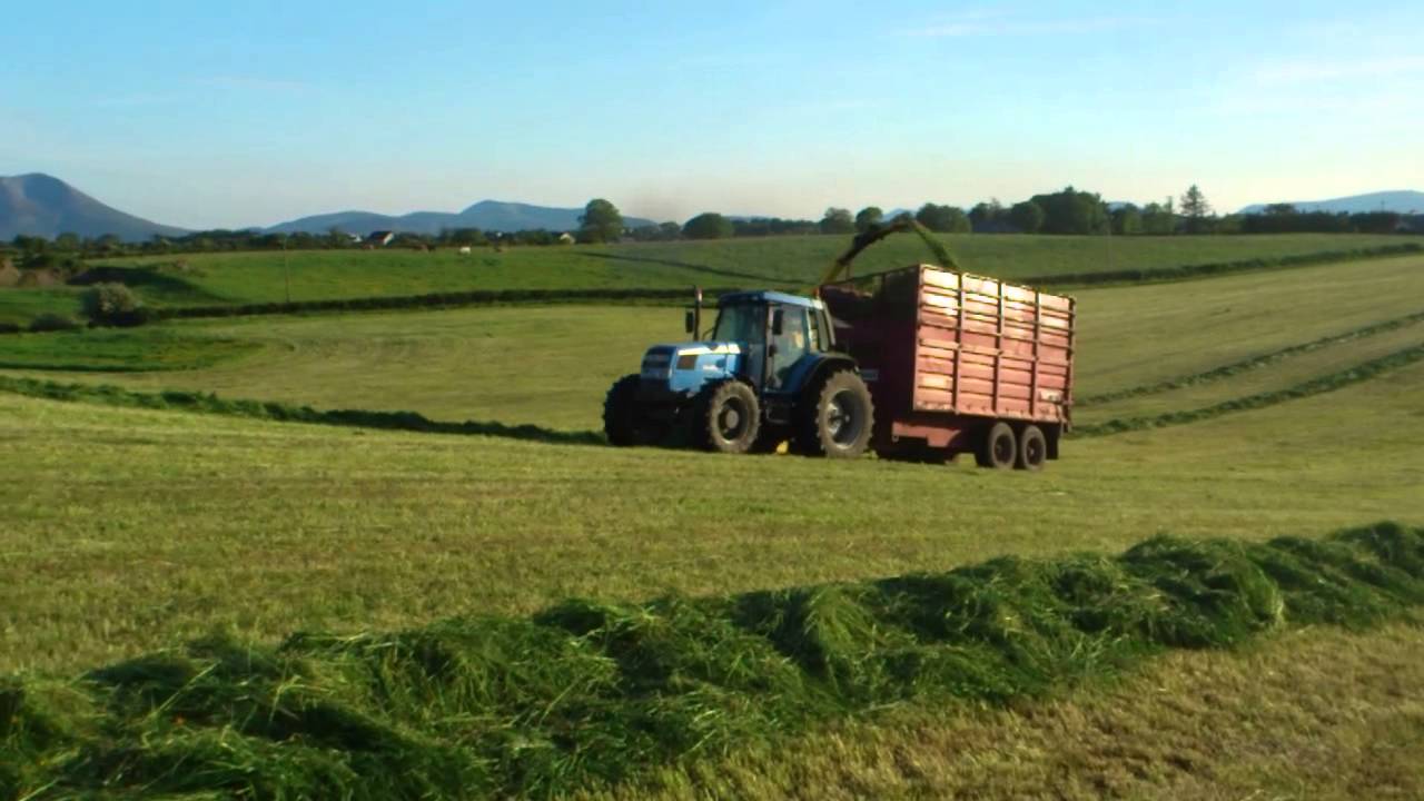 Landini Legend pulling uphill