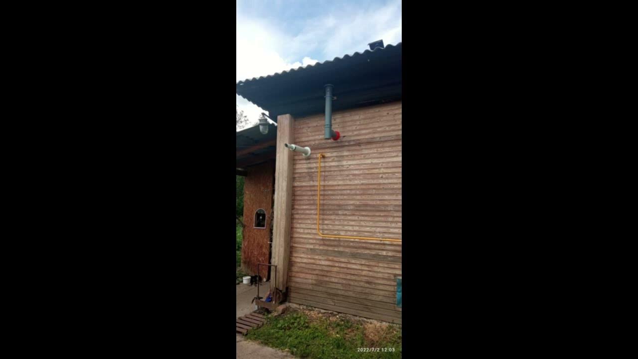 Как сделать отверстие под вентиляцию в деревянном доме - YouTube