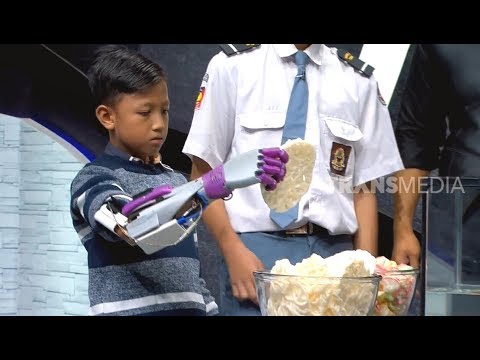 Siswa SMK Membuat Robot Untuk Membantu Difabel | HITAM PUTIH (13/02/20) Part 4