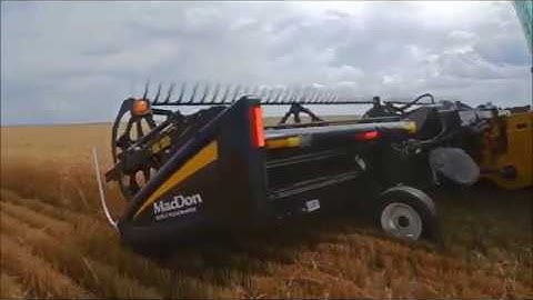 MacDon FD75 FlexDraper & D65 Ridged Draper - Header Leveling Setup Part 2