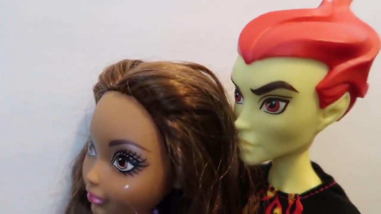 Clawdeen vs The Super Demon | Monster High Slayer | Ep 50 - UrbanMonsterhigh repost