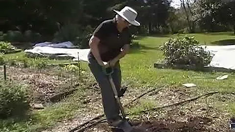 Shoveling 101:  How to Shovel Using an Auxiliary Ergonomic Grip