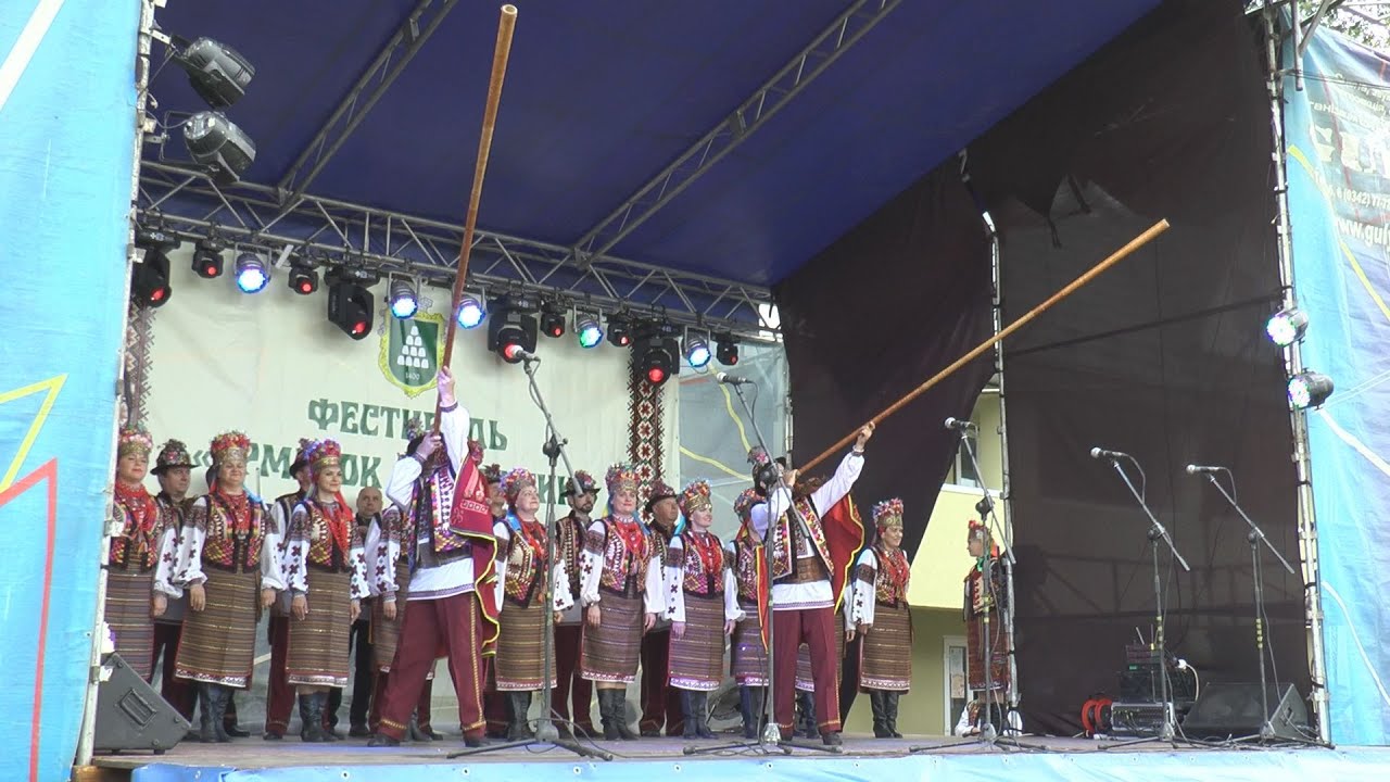 ЯРМАРОК В ДЕЛЯТИНІ