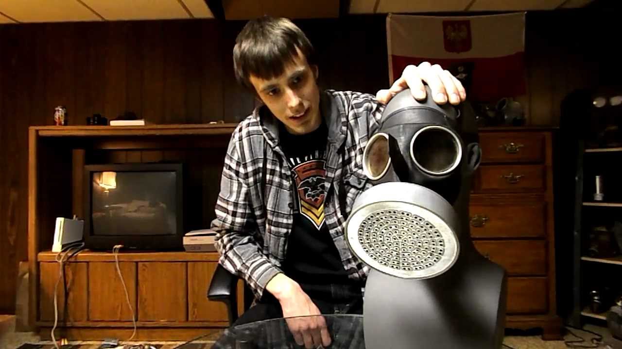 German VM-40 Gas Mask