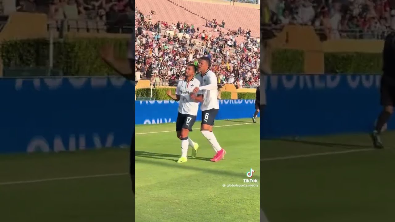 Golazo De Jes S Manuel Corona Vs Urawa Reds F Tbol Rayados Monterrey