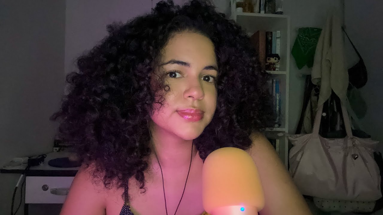 ASMR whisper ramble and a bit of gum chewing 🍬 (what i got for christmas and other random things 😅✨)