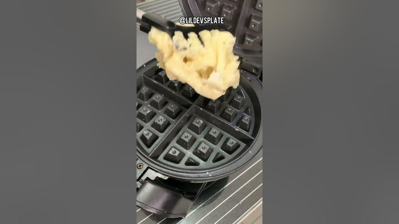 😱💥How to clean greasy waffle iron in 2 min‼️ shorts lifehacks YouTube