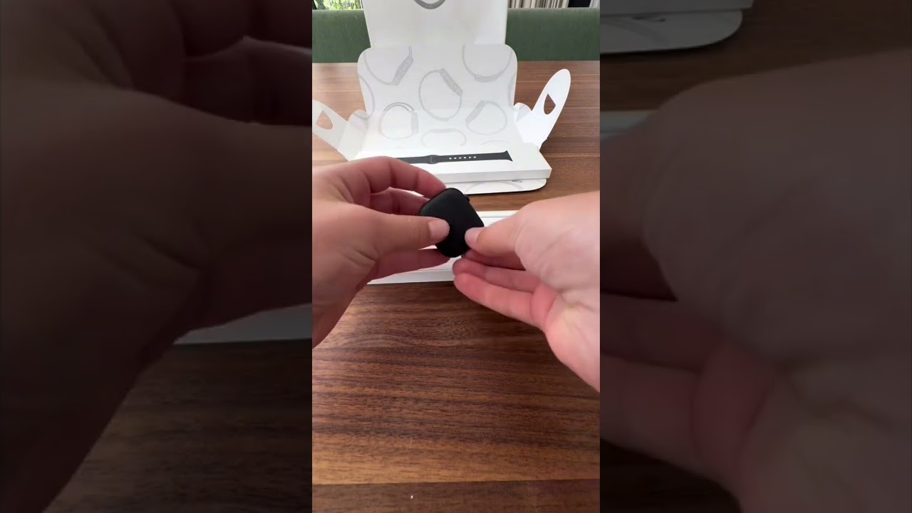 Apple Watch Series 10 Unboxing – Straight from the Apple Store!