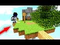 ЧУДОМ УСПЕЛ ПОСТАВИТЬ ПОД СОБОЙ БЛОК! - (Minecraft Sky Wars)